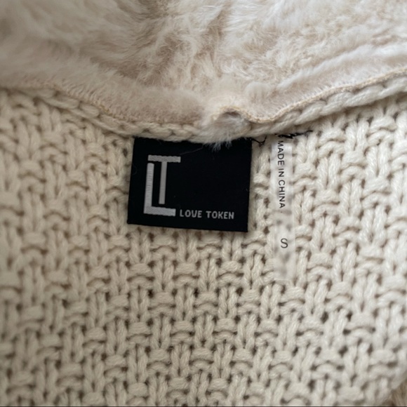 🎉HOST PICK🎉 Love Token Faux Fur Cream Draped Vest - Picture 5 of 8